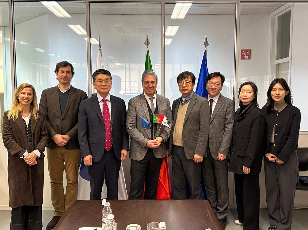 EXPONOR assinou um Memorando com a EXCO e a AKEI